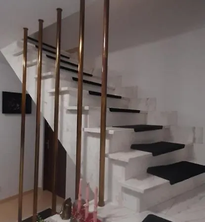 U Eli Apartment
